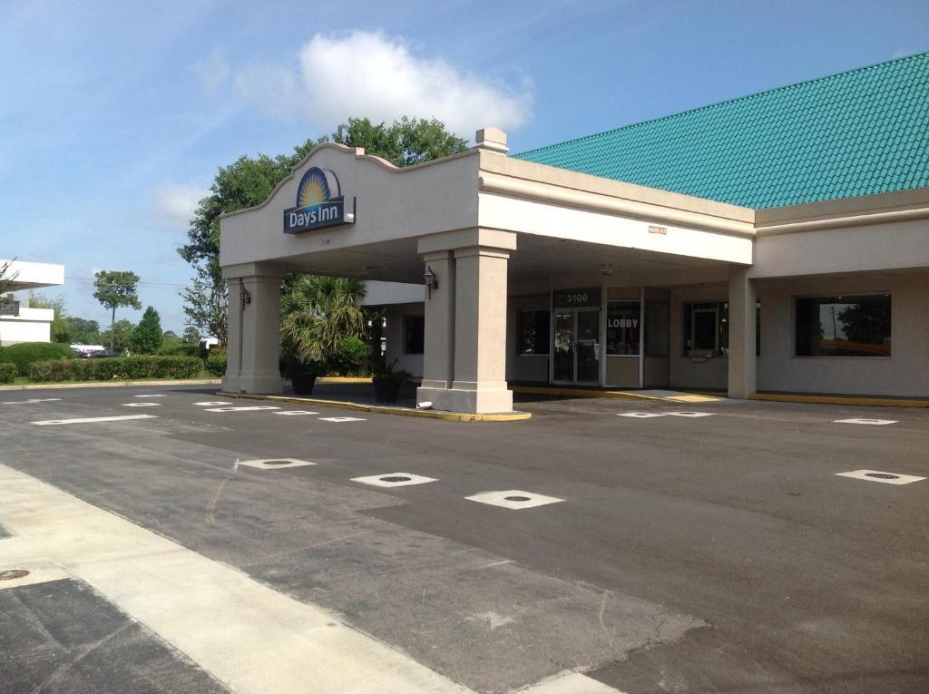 Days Inn Panama City 23Rd Street Экстерьер фото