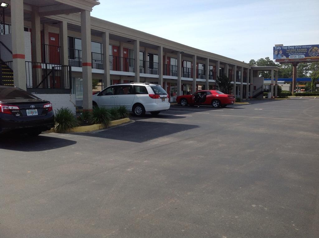 Days Inn Panama City 23Rd Street Экстерьер фото